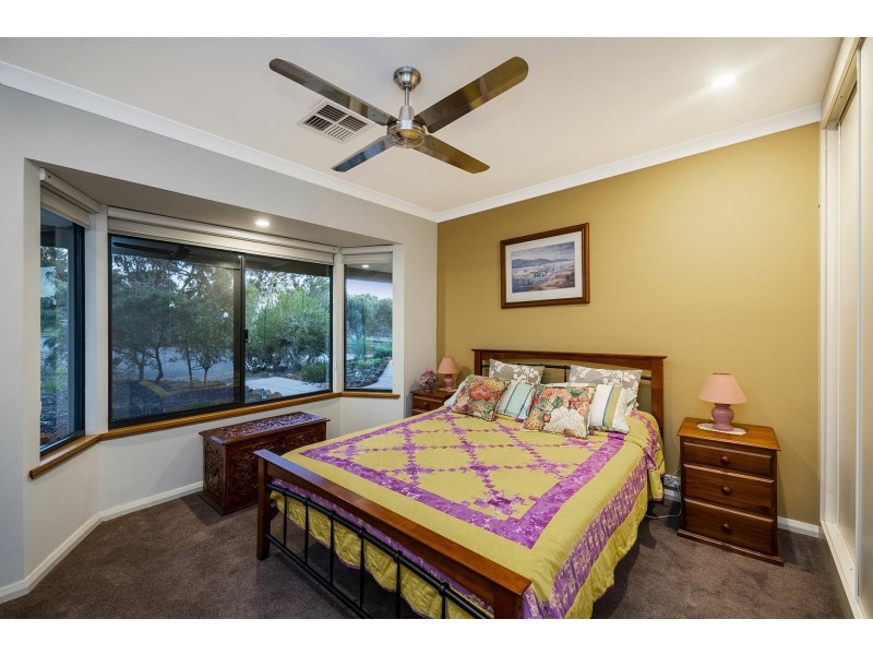 165 Ridge Hill Road, Gooseberry Hill WA 6076