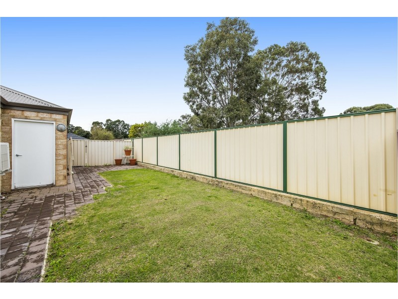28 Mangosteen Drive, Forrestfield WA 6058