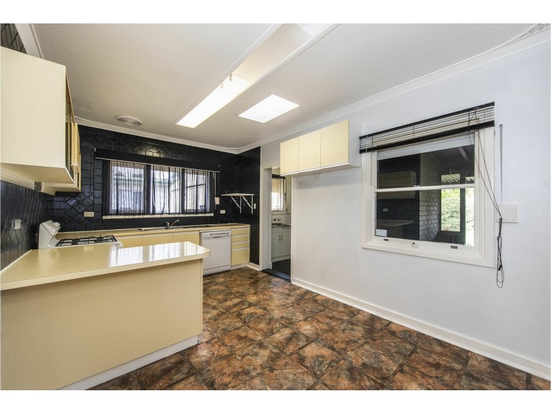 25 Albemarle Way, High Wycombe WA 6057