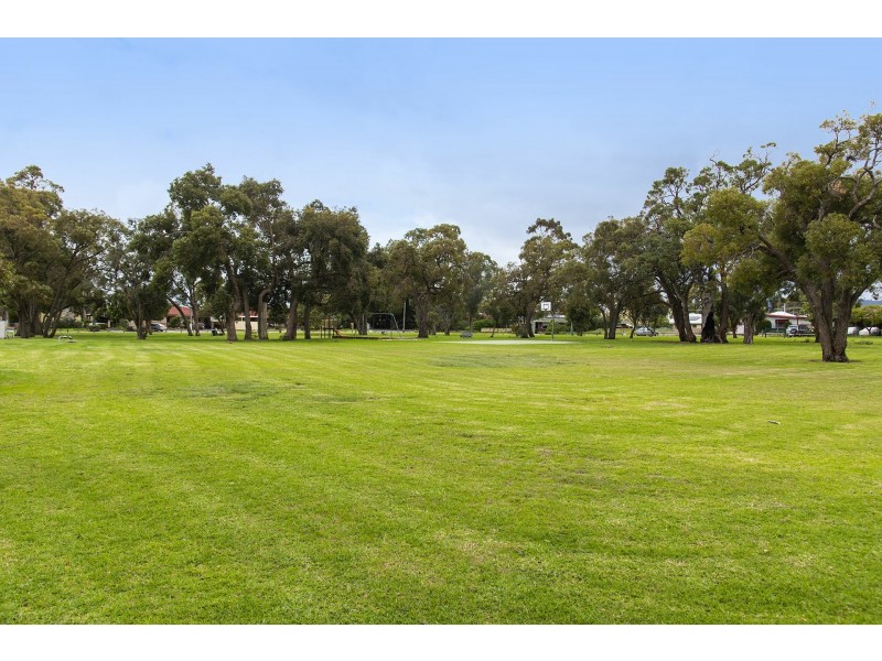 25 Albemarle Way, High Wycombe WA 6057