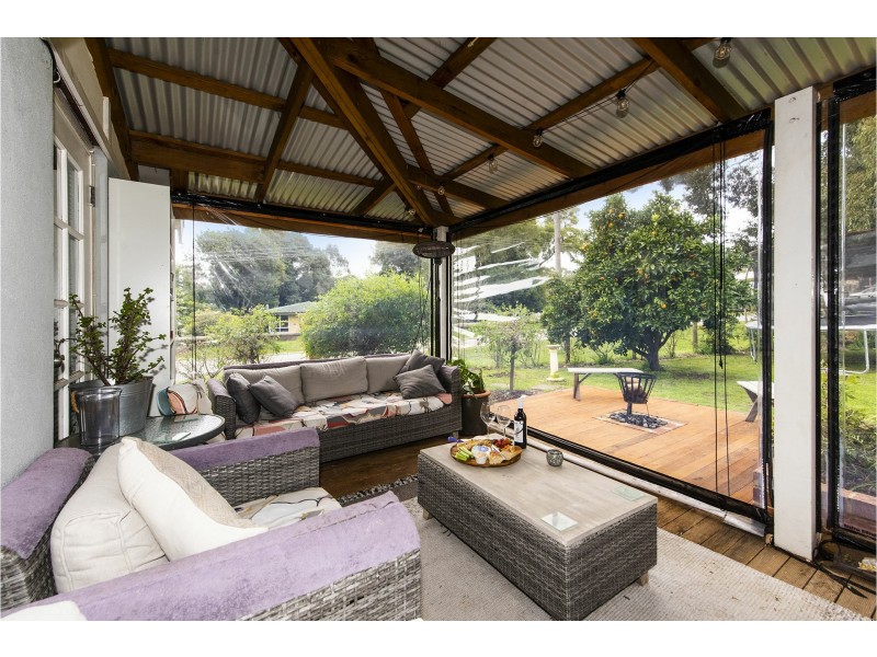 17 Nangkita Road, Lesmurdie WA 6076