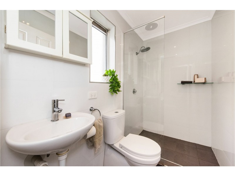 17 Nangkita Road, Lesmurdie WA 6076