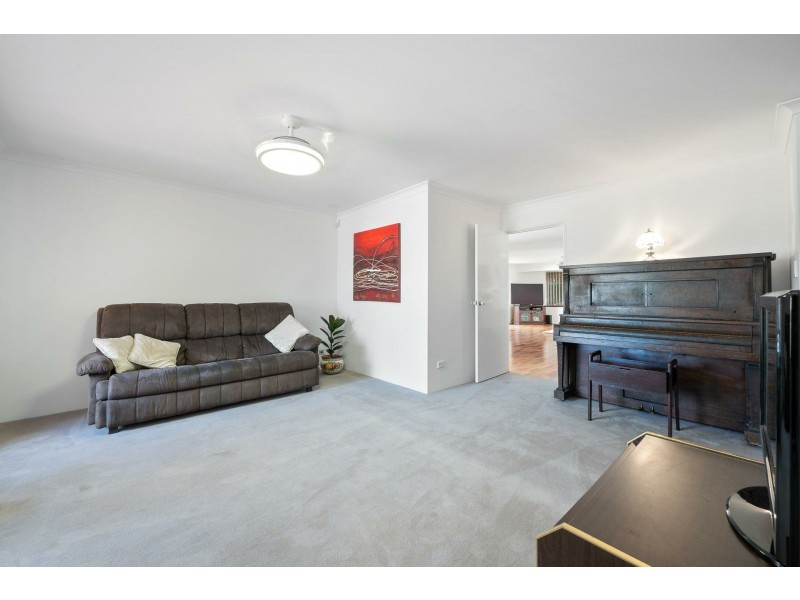 1 Jecks Street, Maida Vale WA 6057