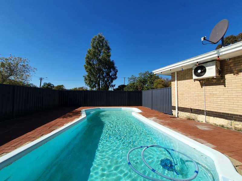 2 Margery Road, High Wycombe WA 6057