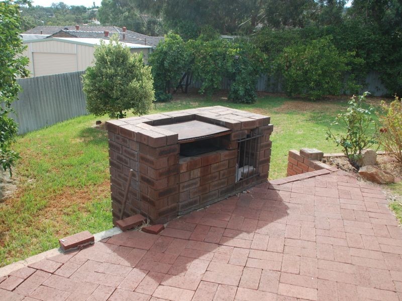 9 Scenic Drive, Maida Vale WA 6057