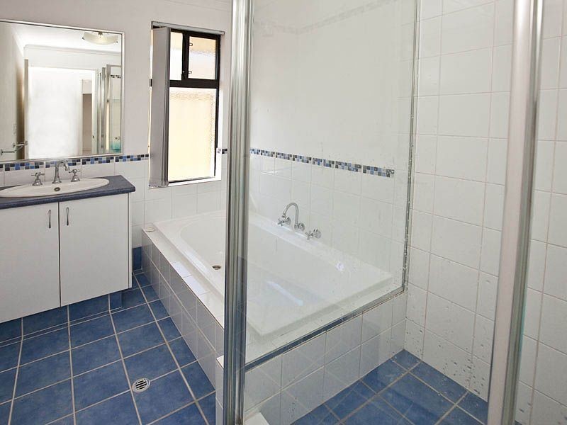 63 Myerson Crescent, Maida Vale WA 6057