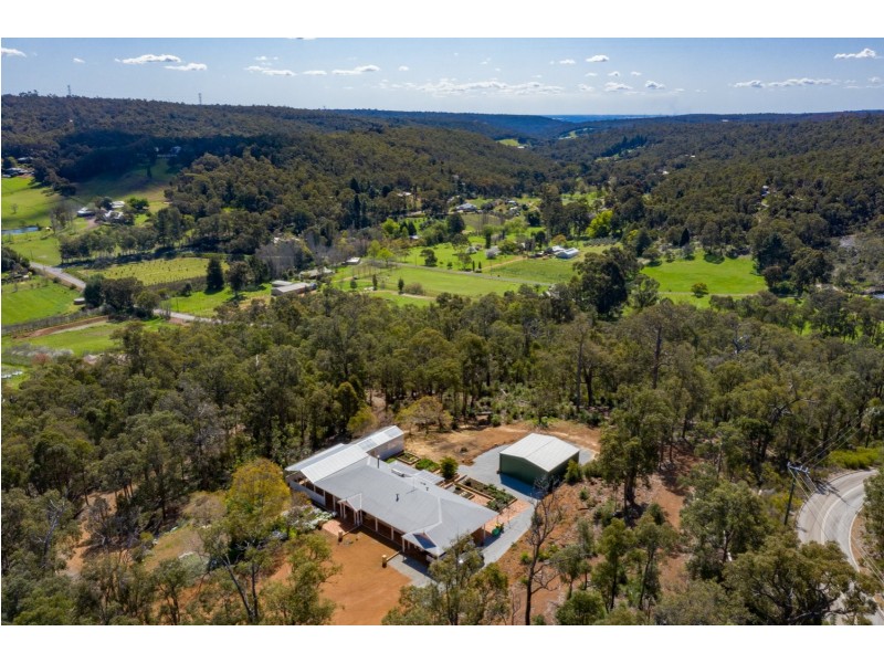 20 Dodd Road, Bickley WA 6076