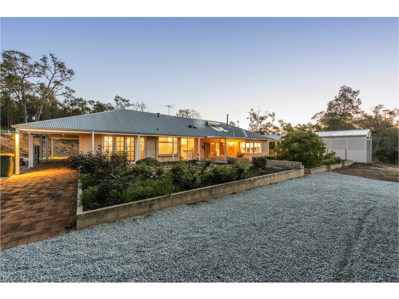 20 Dodd Road, Bickley WA 6076