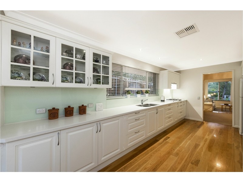 31 Zamia Road, Gooseberry Hill WA 6076