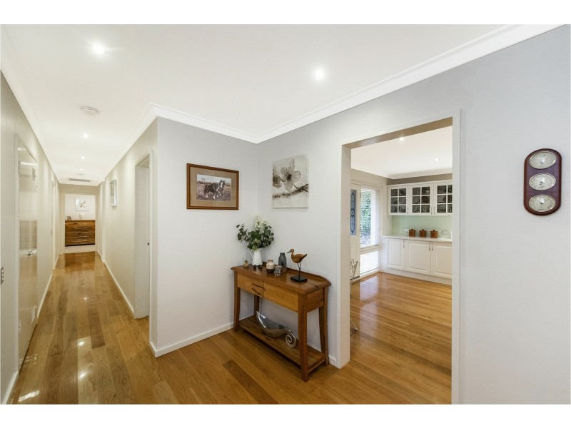 31 Zamia Road, Gooseberry Hill WA 6076