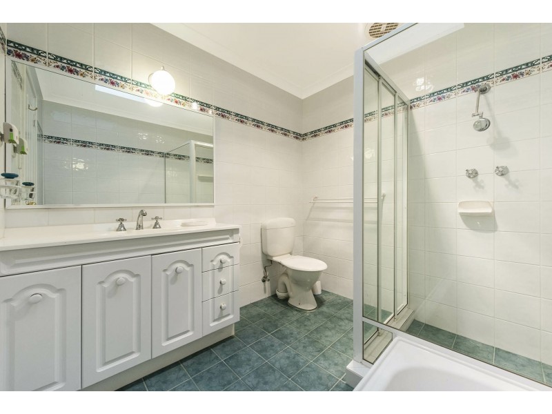 25 Pruiti Crescent, Lesmurdie WA 6076