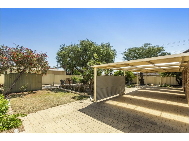 2 Emms Court, High Wycombe WA 6057