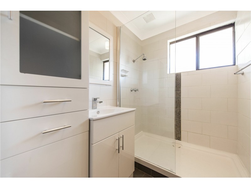 2 Emms Court, High Wycombe WA 6057