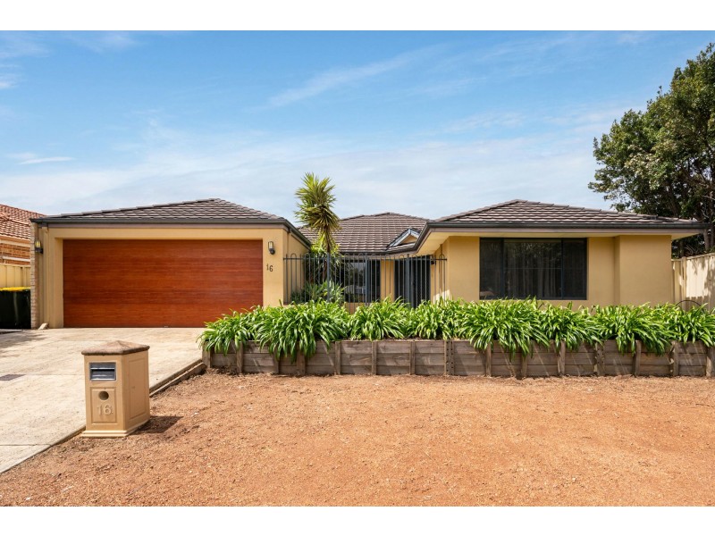 16 Maida Vale Road, Maida Vale WA 6057