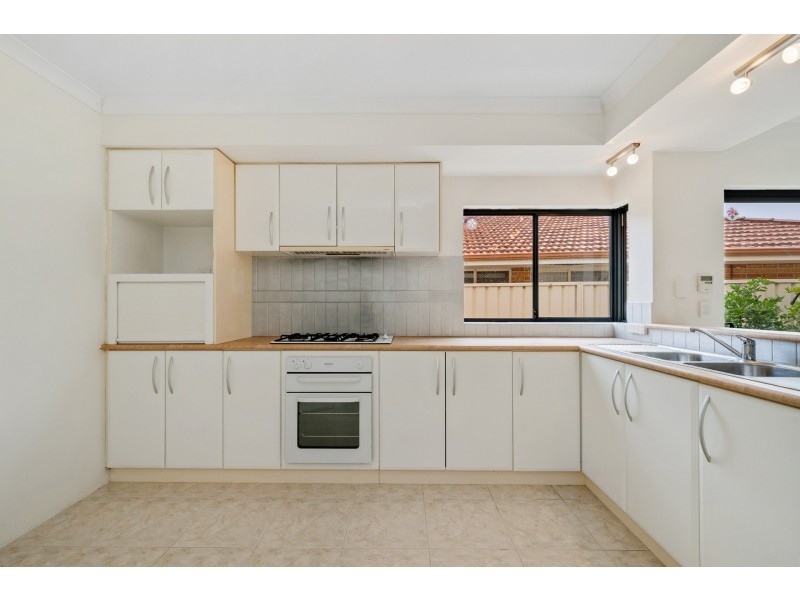 16 Maida Vale Road, Maida Vale WA 6057