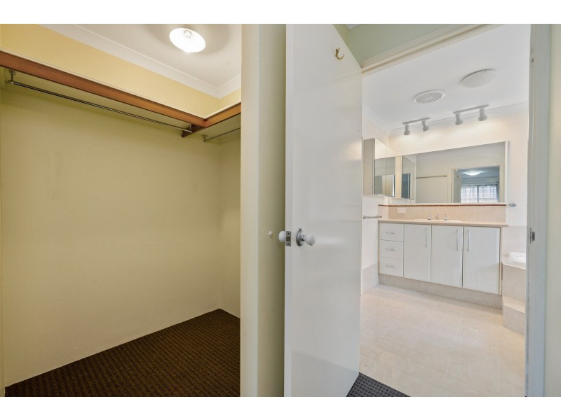 16 Maida Vale Road, Maida Vale WA 6057