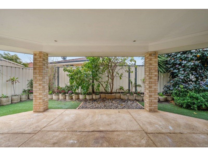 16 Maida Vale Road, Maida Vale WA 6057