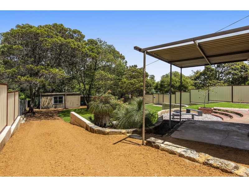 9 Mason Road, Kalamunda WA 6076