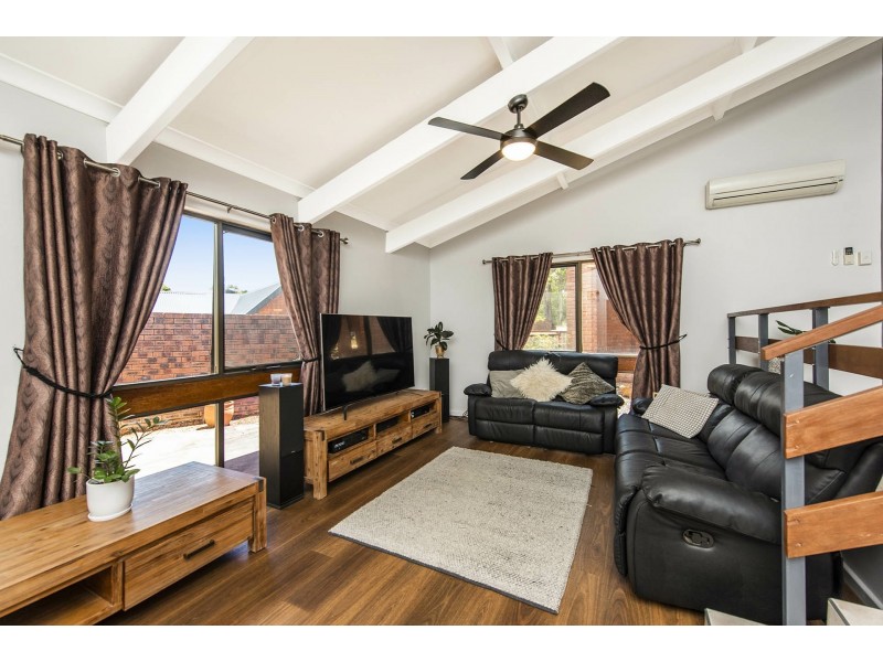 9 Mason Road, Kalamunda WA 6076