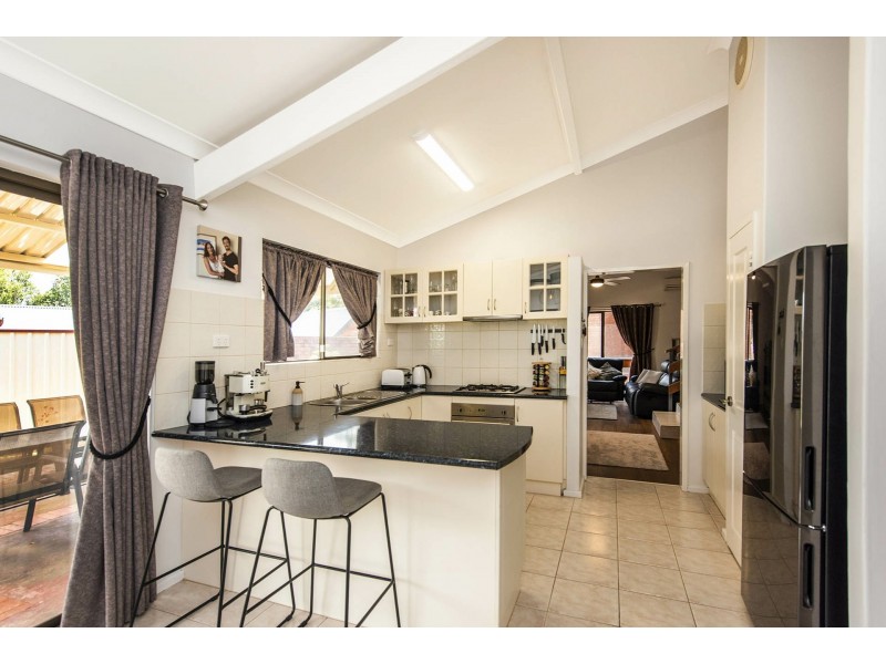 9 Mason Road, Kalamunda WA 6076