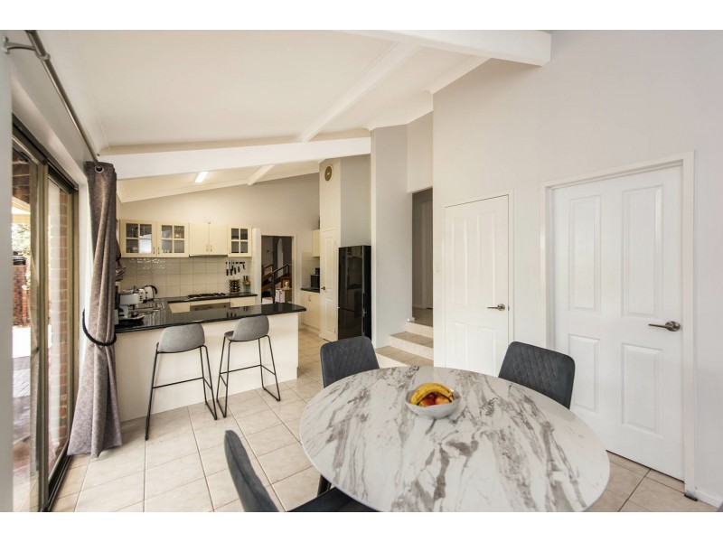 9 Mason Road, Kalamunda WA 6076