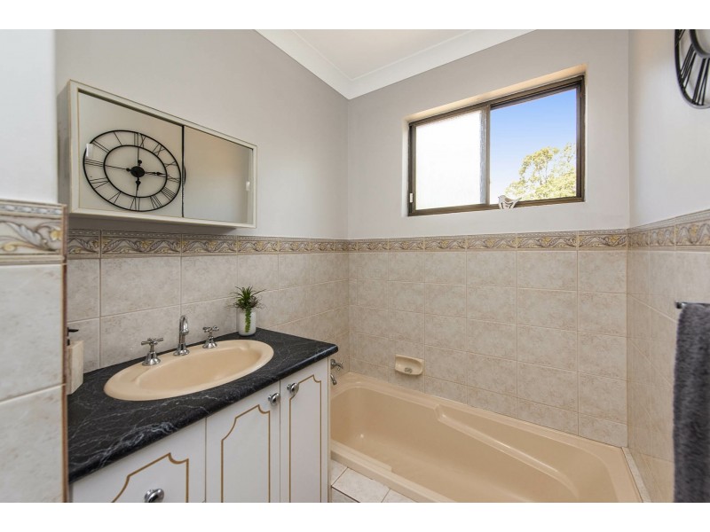 9 Mason Road, Kalamunda WA 6076