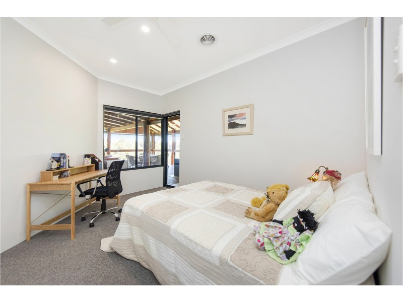 171 Canns Road, Bedfordale WA 6112