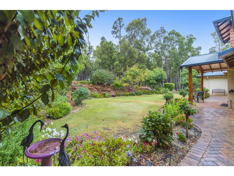 171 Canns Road, Bedfordale WA 6112