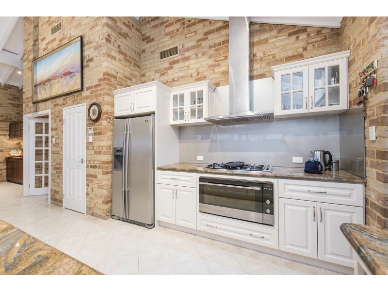 171 Canns Road, Bedfordale WA 6112