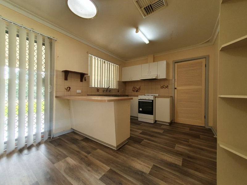 8 Cumberland Road, Forrestfield WA 6058