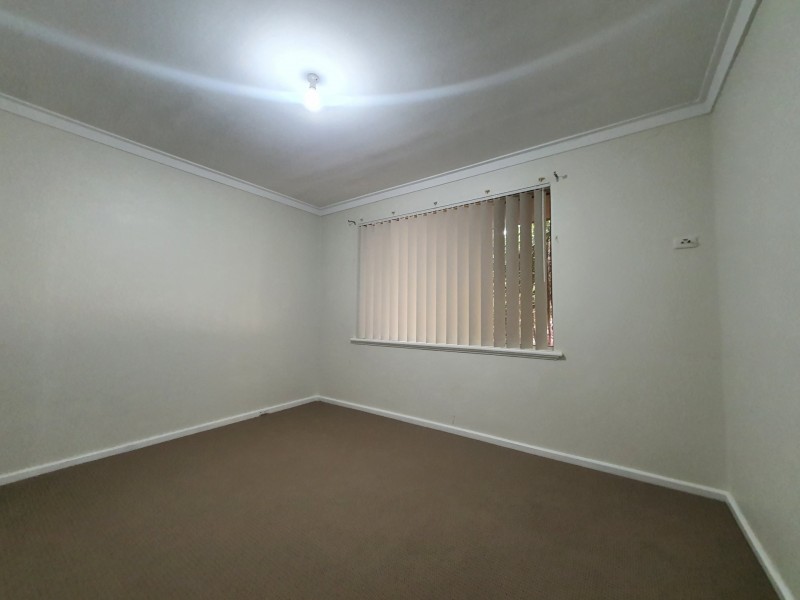 8 Cumberland Road, Forrestfield WA 6058