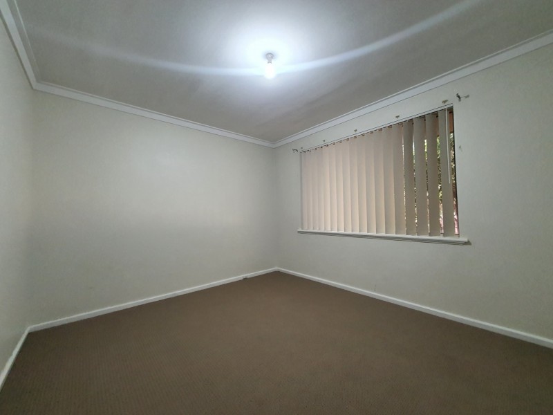 8 Cumberland Road, Forrestfield WA 6058