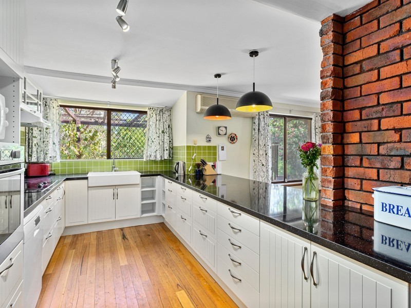 72 George Road, Lesmurdie WA 6076