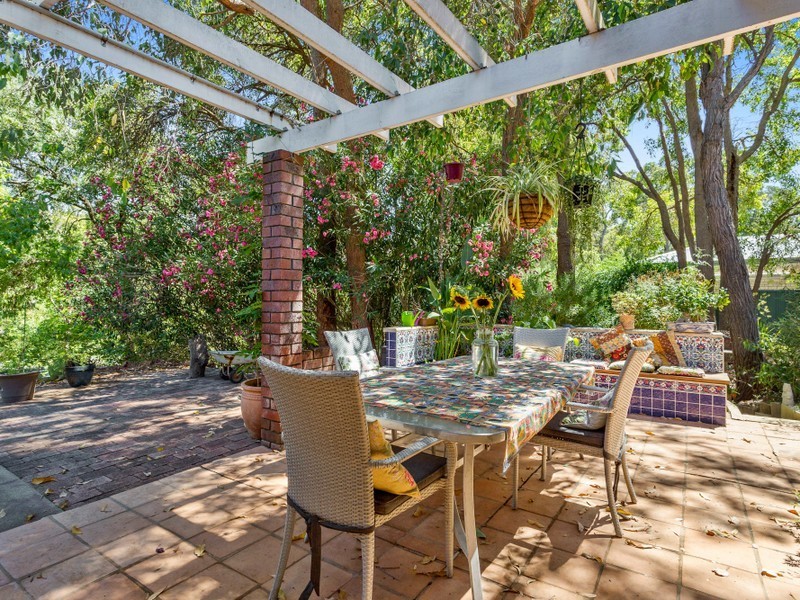 72 George Road, Lesmurdie WA 6076