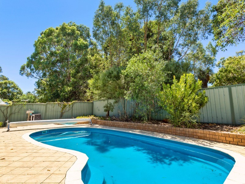 72 George Road, Lesmurdie WA 6076
