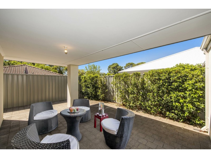 Villa 1/460 Kalamunda Road, High Wycombe WA 6057