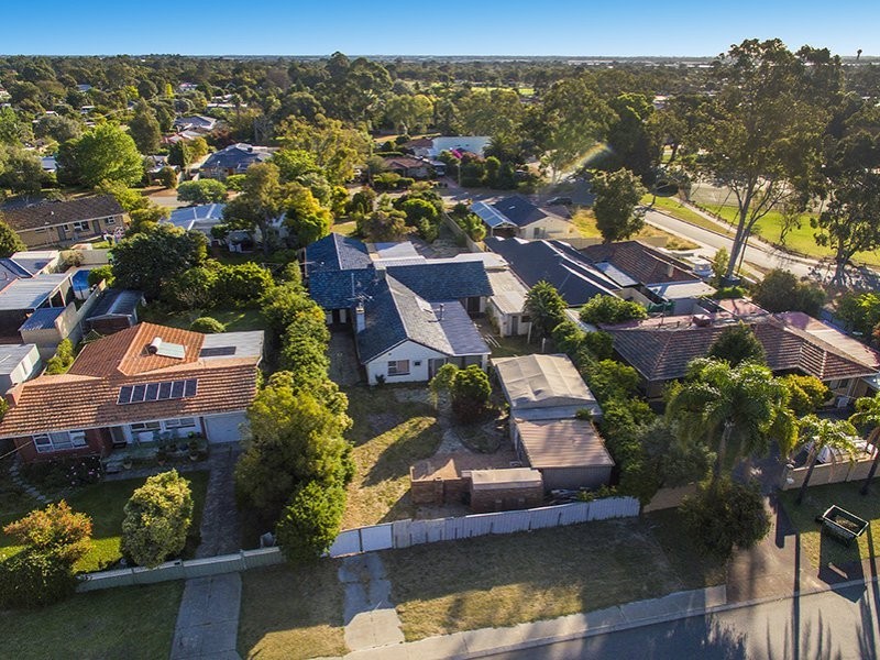 16 Swan Road, High Wycombe WA 6057