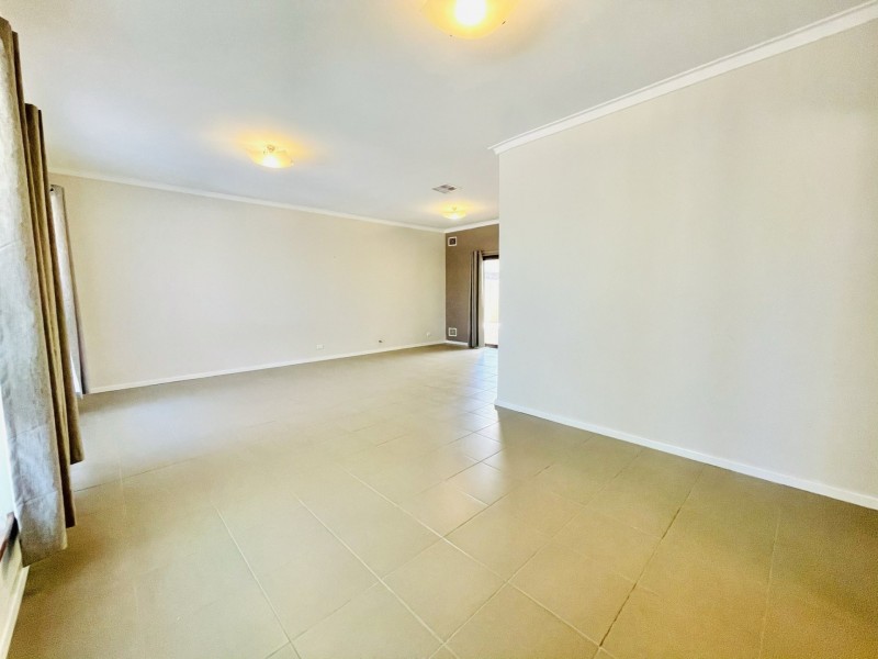 13A Rosea Close, Maida Vale WA 6057