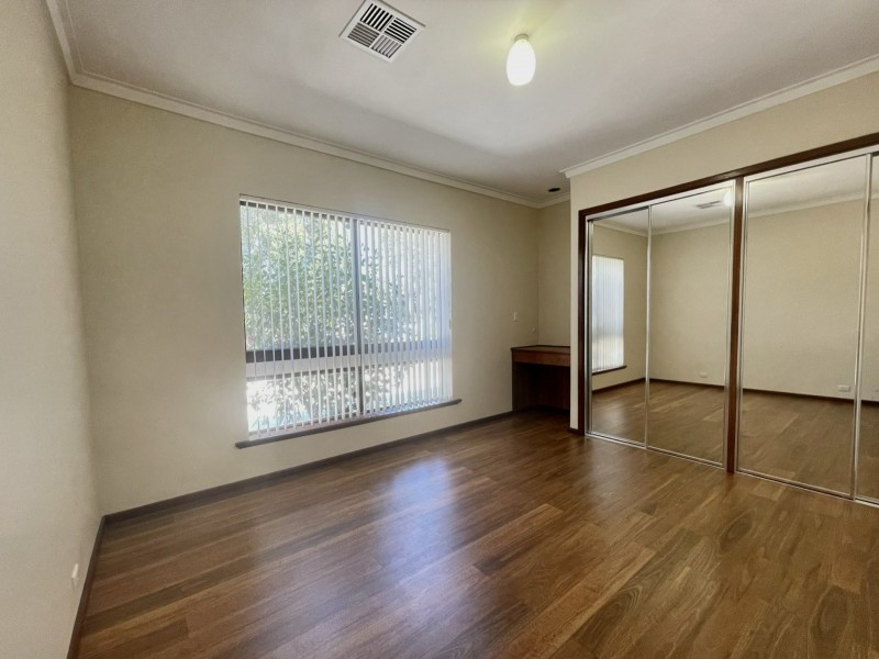 13A Rosea Close, Maida Vale WA 6057