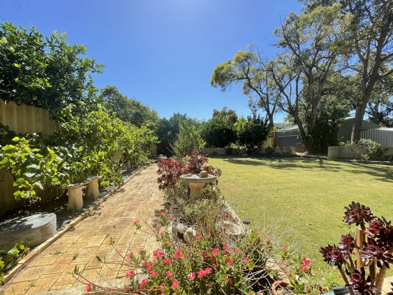 13A Rosea Close, Maida Vale WA 6057