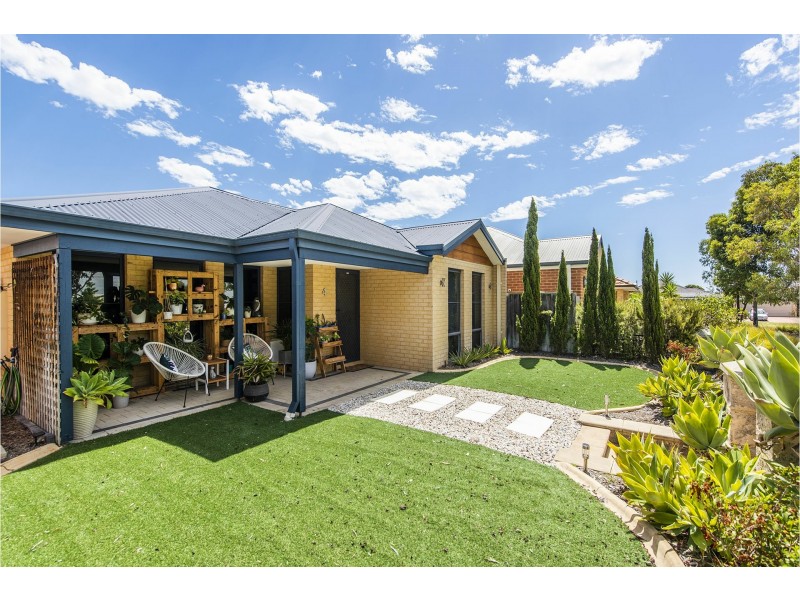 4 Carlo Pass, Ellenbrook WA 6069