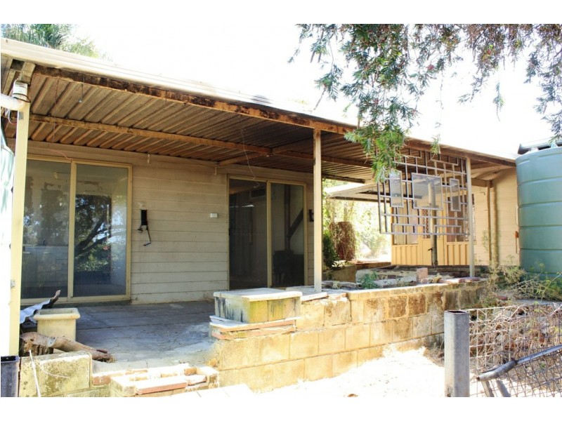 90 Glyde Road, Lesmurdie WA 6076