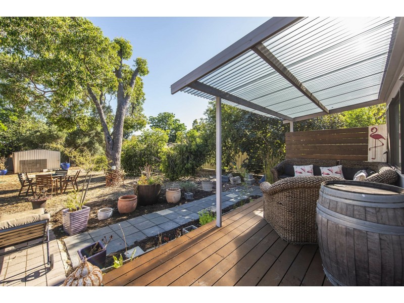 31 Urch Road, Kalamunda WA 6076