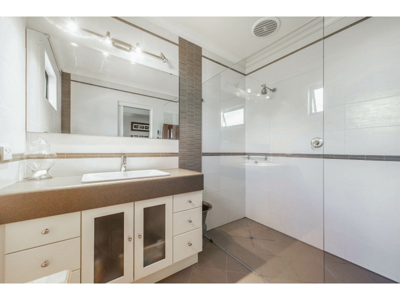 31 Urch Road, Kalamunda WA 6076