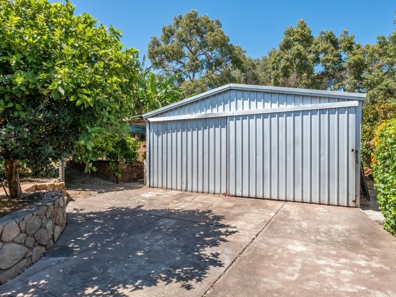 33 Cagney Way, Lesmurdie WA 6076