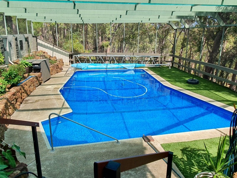 55 Basildon Road, Lesmurdie WA 6076