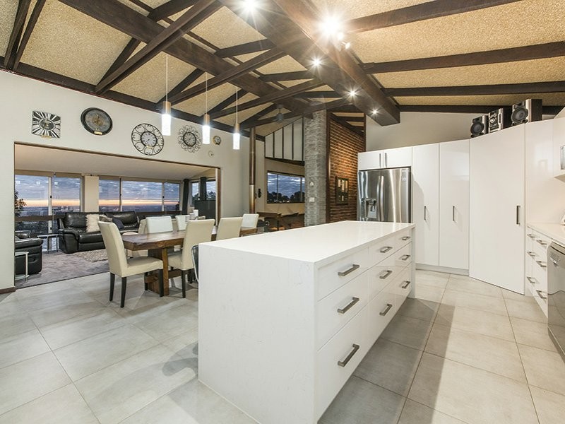 55 Basildon Road, Lesmurdie WA 6076