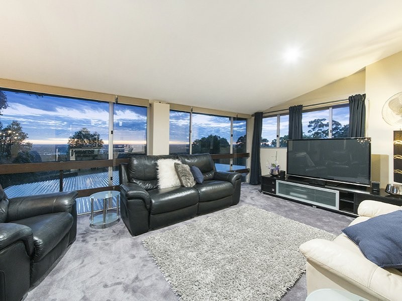 55 Basildon Road, Lesmurdie WA 6076