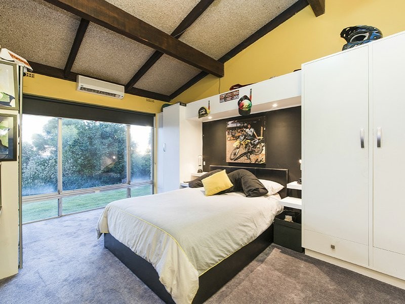 55 Basildon Road, Lesmurdie WA 6076