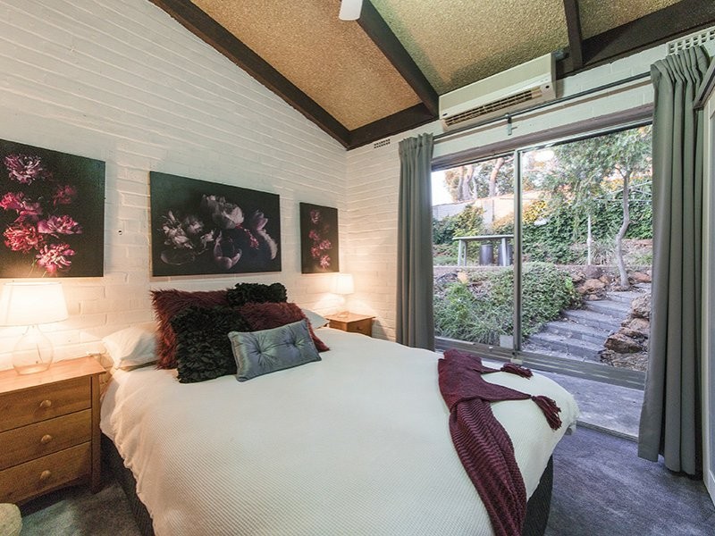 55 Basildon Road, Lesmurdie WA 6076